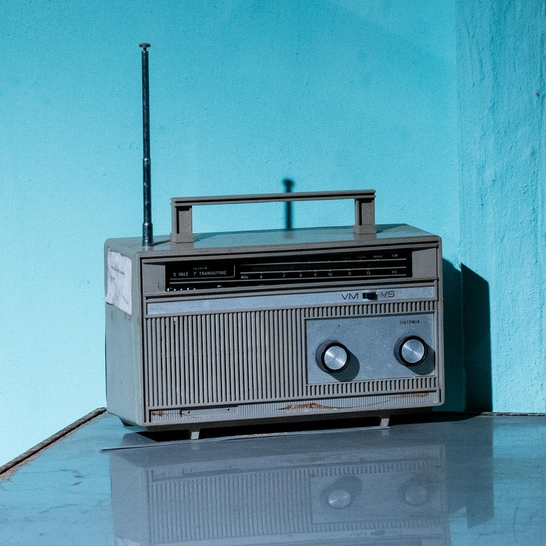 Le transistor a rendu la radio portable beaucoup plus petite.