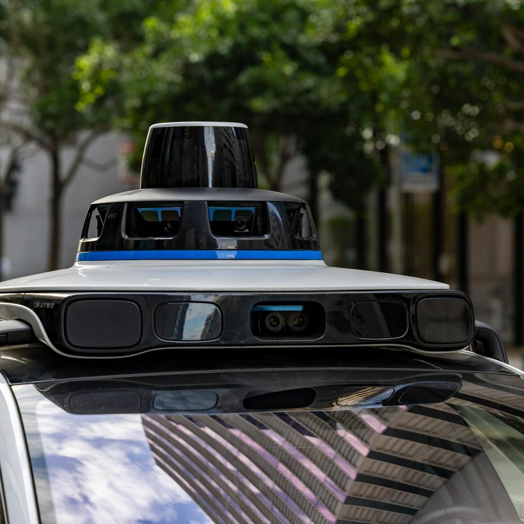 Le lidar mesure des distances avec des impulsions laser.