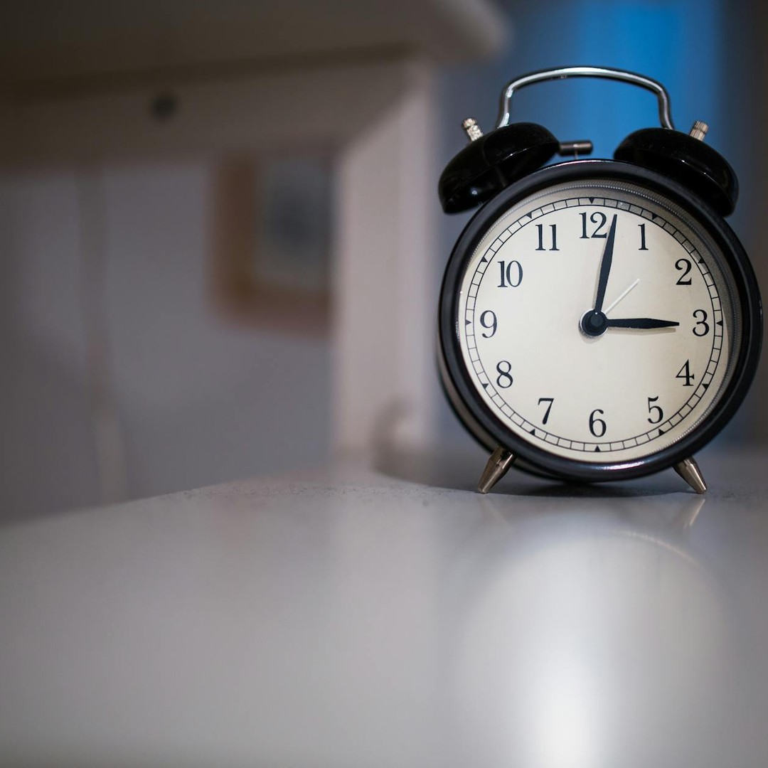 La mémoire de travail ne peut retenir des informations que pendant environ 20 à 30 secondes.