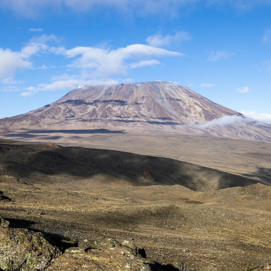 Le Kilimandjaro est la plus haute montagne isolée du monde.