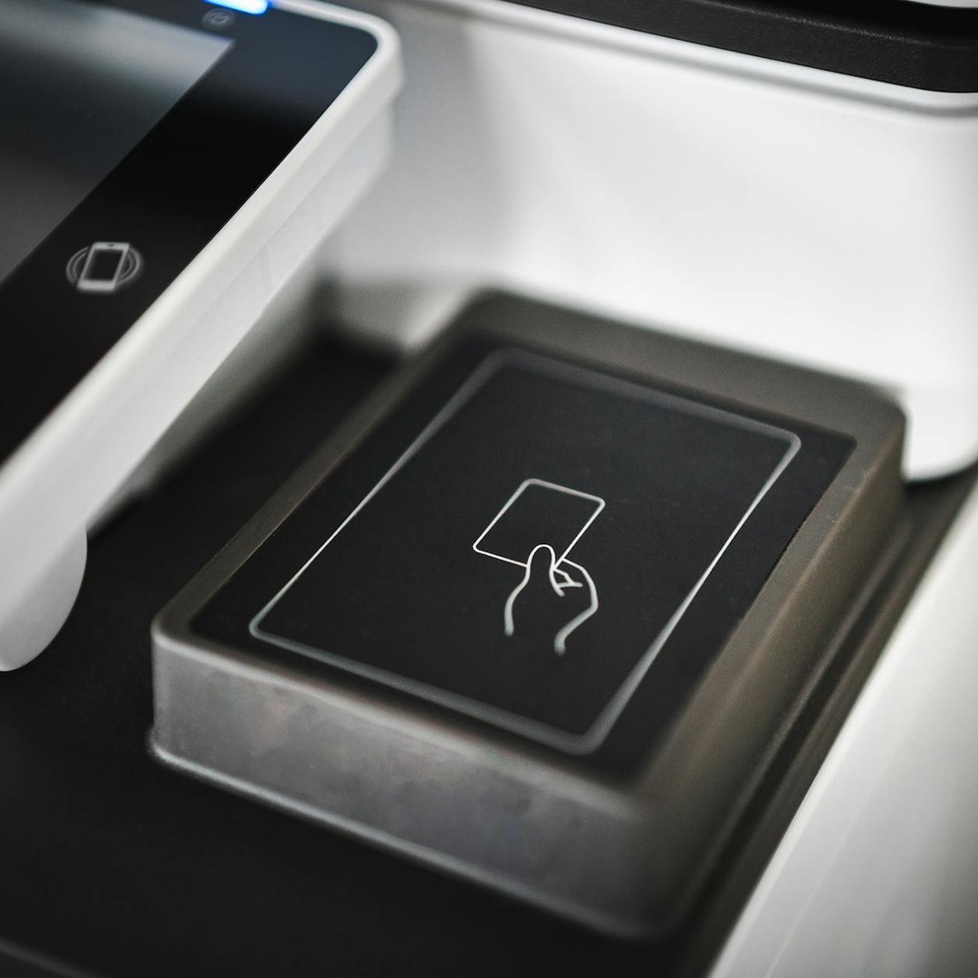 La technologie de paiement sans contact utilise la communication en champ proche (NFC).