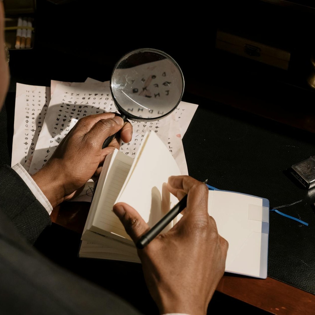 La machine Enigma était un appareil de cryptographie utilisé par l'armée allemande durant la Seconde Guerre mondiale.