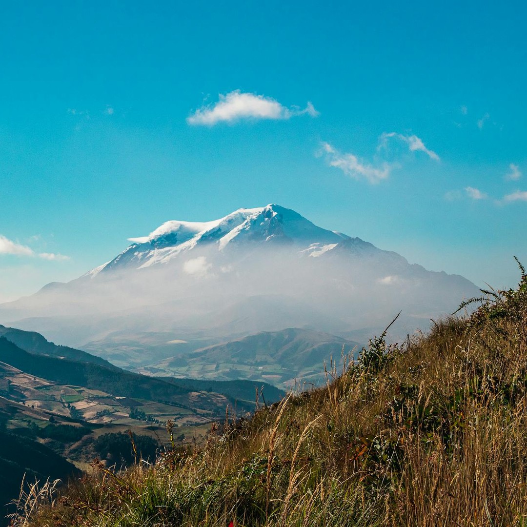 L'Everest n'est pas la montagne la plus proche de l'espace.