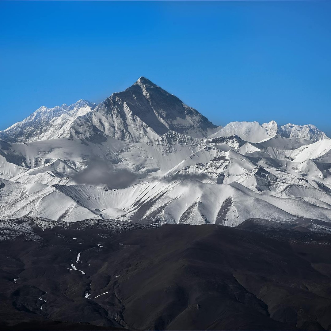 Le mont Everest est mesurable grâce aux satellites GPS à 20 cm près.